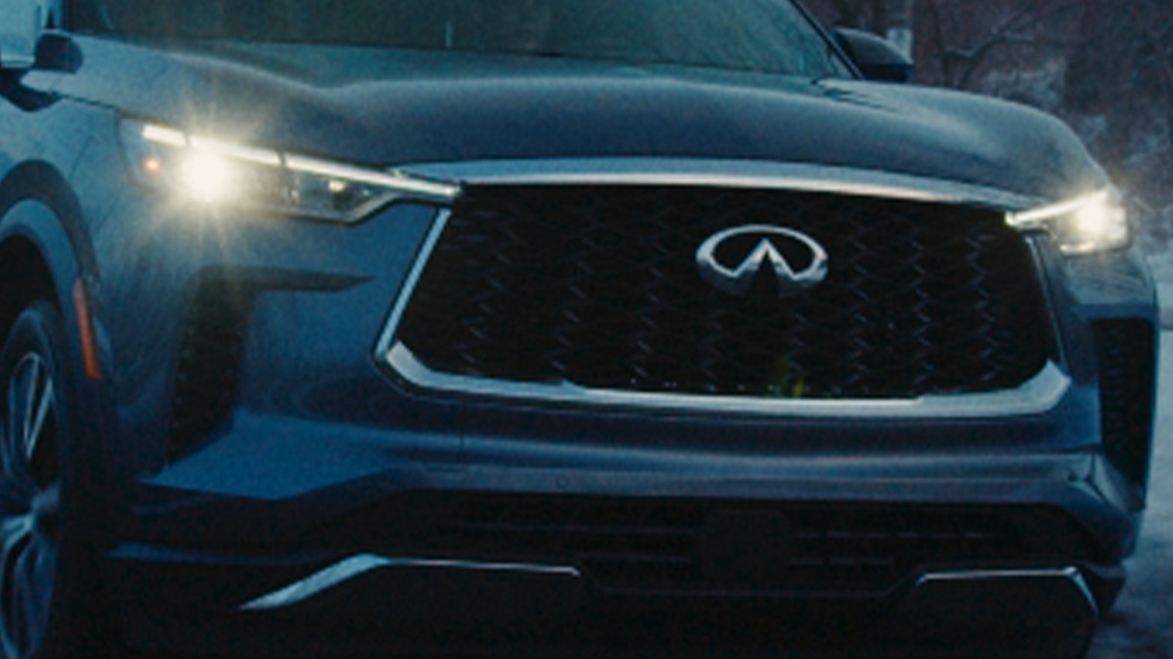 2023-infiniti-qx50-window-reflection.jpg